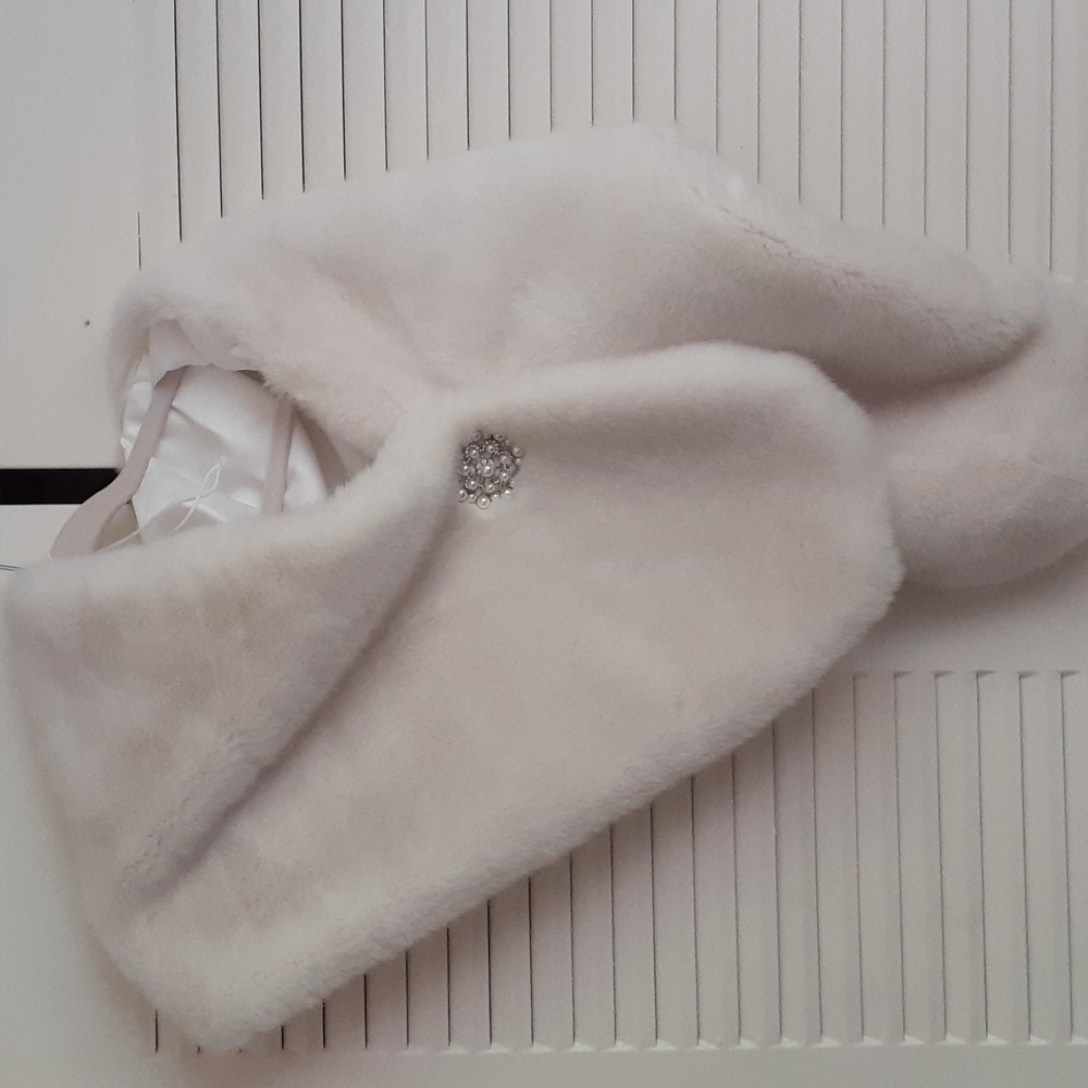 Faux Fur Wrap, One Size